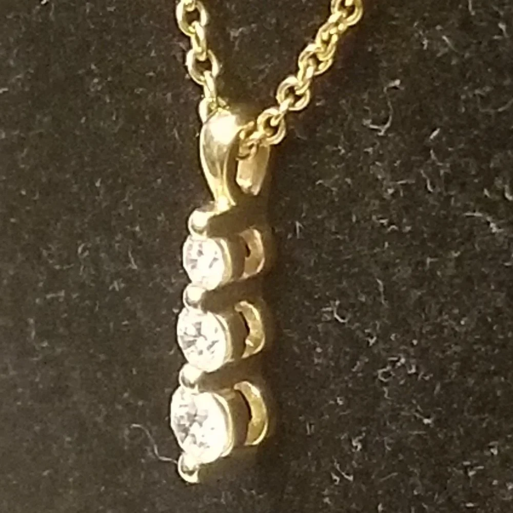 MAYORS BIRKS .50 TRIOLOGY 3 ROUND DIAMOND SOLITAIRE 18k CHAIN PENDANT NECKLACE
